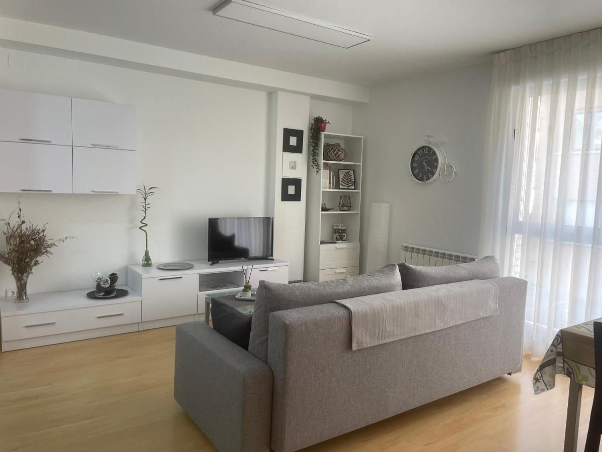 Apartamento Pinares Apartment Сория Екстериор снимка