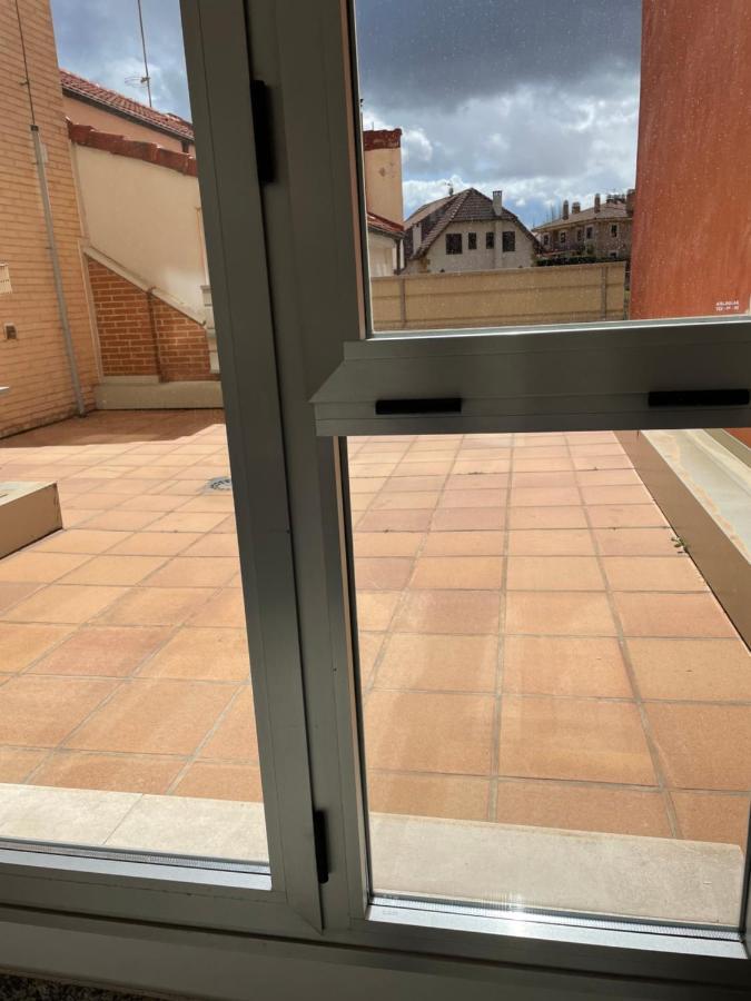 Apartamento Pinares Apartment Сория Екстериор снимка