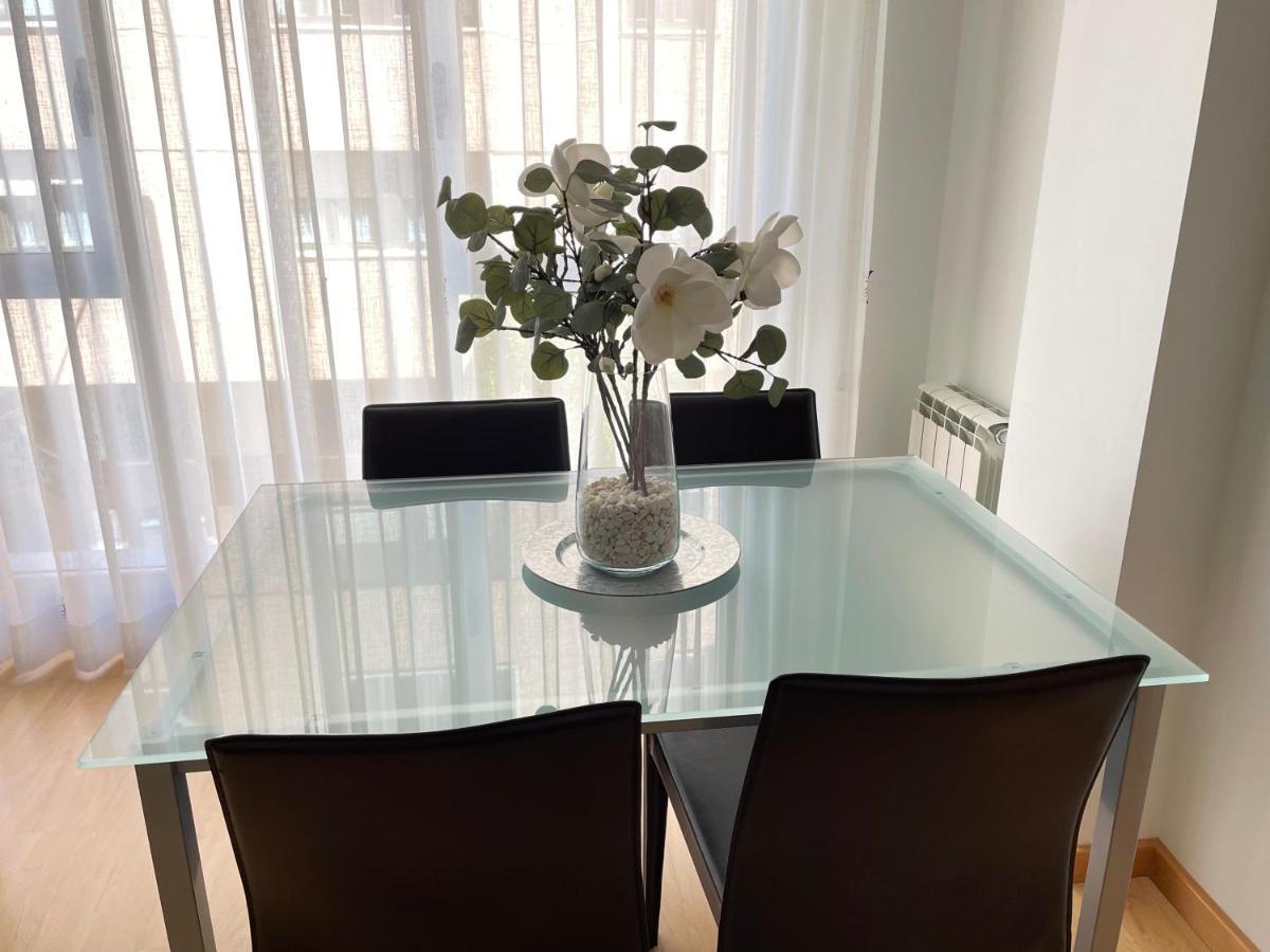 Apartamento Pinares Apartment Сория Екстериор снимка